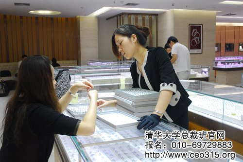 幫助客戶挑選